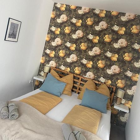 Gyoengy Apartman Sopron Ngoại thất bức ảnh